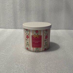 Bath and Body Works Peppermint Bark 3-Wick Candle